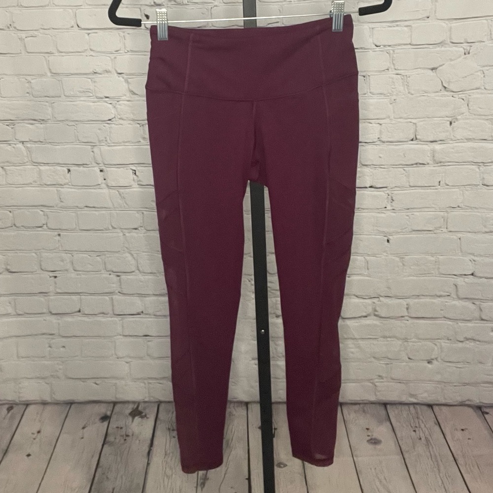 Victoria's Secret Sport Knockout Leggings Purple Size Small